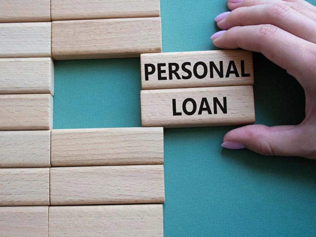 How Personal Loans Can Help You Build or Rebuild Your Credit Score the Right Way